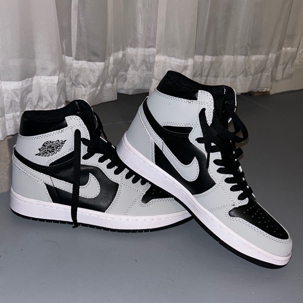 Nike air jordan 1 (new)